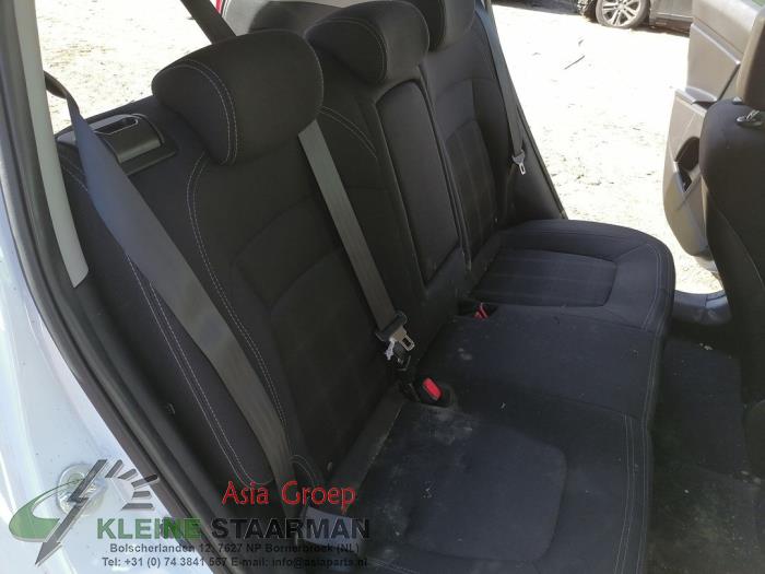Rear bench seat from a Kia Sportage (SL) 1.7 CRDi 16V 4x2 2015