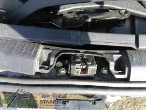 Used Tailgate lock mechanism Lexus CT 200h 1.8 16V Price on request offered by Kleine Staarman B.V. Autodemontage