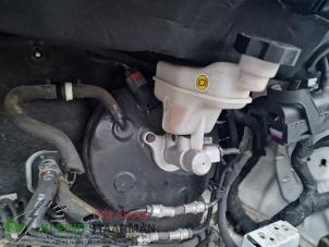 Używane Glówny cylinder hamulcowy Hyundai iX20 (JC) 1.4i 16V Cena na żądanie oferowane przez Kleine Staarman B.V. Autodemontage