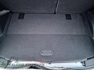 Usados Suelo maletero Hyundai iX20 (JC) 1.4i 16V Precio de solicitud ofrecido por Kleine Staarman B.V. Autodemontage