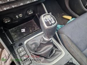 Used Gear stick knob Hyundai Tucson (TL) 1.6 GDi 16V 2WD Price on request offered by Kleine Staarman B.V. Autodemontage