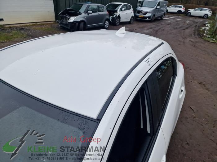 Dach Mazda 2 1.5 SkyActiv-G 90 M Hybrid