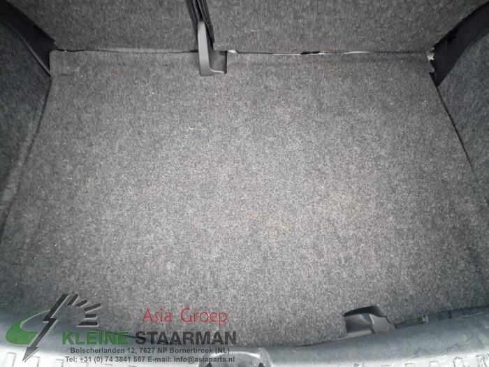 Floor panel load area from a Nissan Micra (K14) 0.9 IG-T 12V 2017