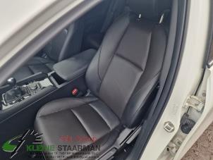 Gebrauchte Sitz links Mazda 3 Sport (BP) 2.0 SkyActiv-X M Hybrid 16V Preis auf Anfrage angeboten von Kleine Staarman B.V. Autodemontage
