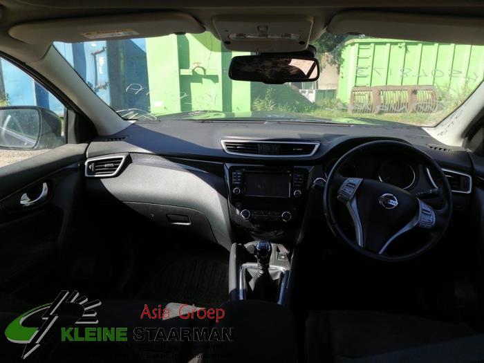 Juego y módulo de airbag de un Nissan Qashqai (J11) 1.5 dCi DPF 2017