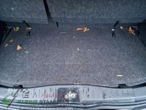 Używane Plyta podlogowa bagaznika Daihatsu Sirion 2 (M3) 1.5 16V Cena na żądanie oferowane przez Kleine Staarman B.V. Autodemontage