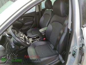 Gebrauchte Sitz links Hyundai iX35 (LM) 2.0 16V 4x4 Preis auf Anfrage angeboten von Kleine Staarman B.V. Autodemontage