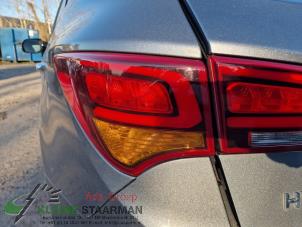 Used Taillight, left Hyundai Santa Fe III (DM) 2.2 CRDi R 16V 4x4 Price on request offered by Kleine Staarman B.V. Autodemontage