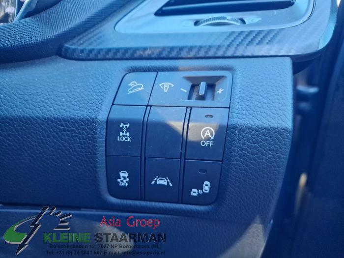 Schalter (sonstige) van een Hyundai Santa Fe III (DM) 2.2 CRDi R 16V 4x4 2018