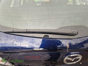 Used Rear wiper arm Mazda 6 SportBreak (GH19/GHA9) 2.0i 16V S-VT Price on request offered by Kleine Staarman B.V. Autodemontage