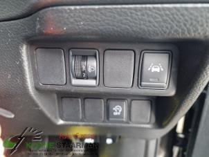 Used Switch (miscellaneous) Nissan Qashqai (J11) 1.3 DIG-T 140 16V Price on request offered by Kleine Staarman B.V. Autodemontage