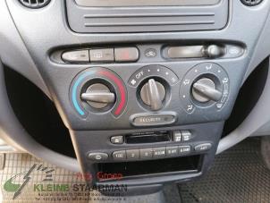 Usados Panel de control de calefacción Toyota Yaris Verso (P2) 1.5 16V Precio de solicitud ofrecido por Kleine Staarman B.V. Autodemontage