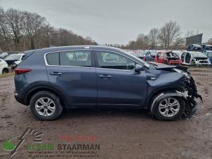Used Box beam,right Kia Sportage (QL) 1.6 GDI 16V 4x2 Price on request offered by Kleine Staarman B.V. Autodemontage