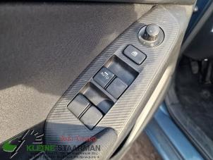 Gebrauchte Elektrisches Fenster Schalter Mazda 3 (BM/BN) 1.5 Skyactiv-G 100 16V Preis auf Anfrage angeboten von Kleine Staarman B.V. Autodemontage