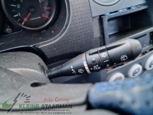 Usados Interruptor de limpiaparabrisas Mitsubishi Colt (Z2/Z3) 1.5 16V CZ3 Precio de solicitud ofrecido por Kleine Staarman B.V. Autodemontage
