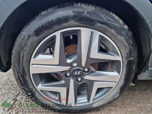 Used Wheel + tyre Hyundai Bayon 1.0 T-GDI 12V Mild Hybrid 48V Price on request offered by Kleine Staarman B.V. Autodemontage