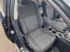 Fotel prawy z Toyota Auris (E18), 2012 / 2019 1.8 16V Hybrid, Hatchback, 4Dr, Elektryczne Benzyna, 1.798cc, 100kW (136pk), FWD, 2ZRFXE, 2012-10 / 2019-03, ZWE186L-DH; ZWE186R-DH 2014