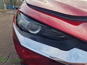 Used Headlight, right Mazda CX-30 (DM) 2.0 e-SkyActiv X 186 16V Price on request offered by Kleine Staarman B.V. Autodemontage