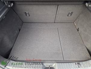 Używane Plyta podlogowa bagaznika Mazda CX-30 (DM) 2.0 e-SkyActiv X 186 16V Cena na żądanie oferowane przez Kleine Staarman B.V. Autodemontage