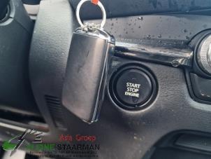 Używane Stacyjka + sterownik Mazda CX-30 (DM) 2.0 e-SkyActiv X 186 M Hybrid 16V Cena na żądanie oferowane przez Kleine Staarman B.V. Autodemontage