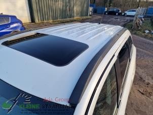 Used Roof rail, left Mitsubishi Outlander (GF/GG) 2.0 16V PHEV 4x4 Price on request offered by Kleine Staarman B.V. Autodemontage
