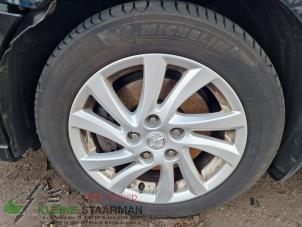 Gebrauchte Felgen Set + Reifen Mazda 5 (CWA9) 2.0i 16V Preis auf Anfrage angeboten von Kleine Staarman B.V. Autodemontage