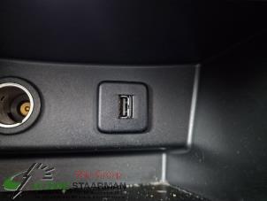 Used AUX / USB connection Suzuki Vitara (LY/MY) 1.6 16V VVT Price on request offered by Kleine Staarman B.V. Autodemontage