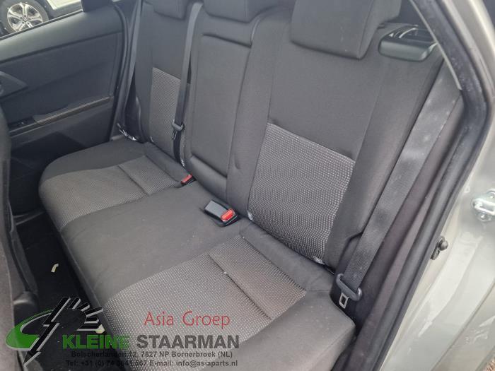 Rear bench seat from a Toyota Auris Touring Sports (E18) 1.8 16V Hybrid 2014