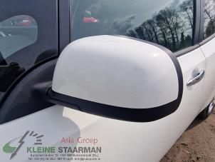 Gebrauchte Außenspiegel links Nissan Leaf (ZE0) Leaf Preis auf Anfrage angeboten von Kleine Staarman B.V. Autodemontage