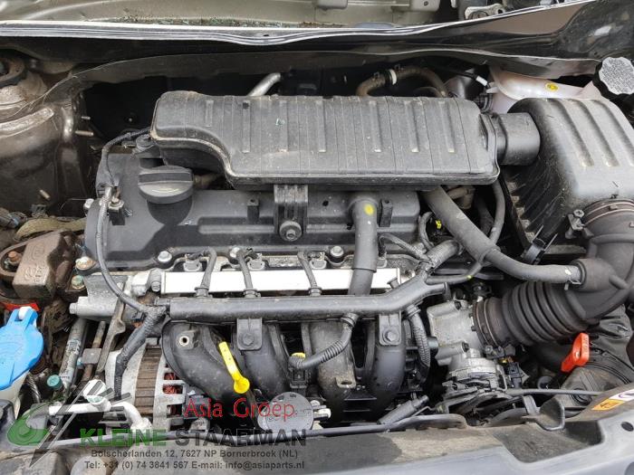 Engine from a Kia Picanto (TA) 1.2 16V 2016