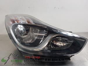 Used Headlight, right Hyundai iX20 (JC) 1.4i 16V Price on request offered by Kleine Staarman B.V. Autodemontage