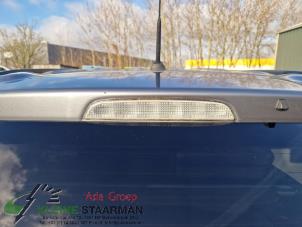 Używane Dodatkowe swiatlo stopu srodek Mitsubishi Outlander (GF/GG) 2.0 16V PHEV 4x4 Cena na żądanie oferowane przez Kleine Staarman B.V. Autodemontage