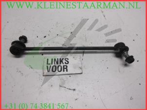 Used Front anti-roll bar Kia Carens IV (RP) 1.7 CRDi 16V Price on request offered by Kleine Staarman B.V. Autodemontage
