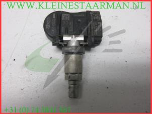 Usados Sensor de presión de neumáticos Kia Carens IV (RP) 1.7 CRDi 16V Precio de solicitud ofrecido por Kleine Staarman B.V. Autodemontage