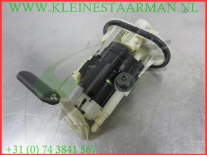 Używane Pompa benzynowa Hyundai Matrix 1.6 16V Cena € 35,00 Procedura marży oferowane przez Kleine Staarman B.V. Autodemontage