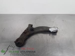 Used Front lower wishbone, left Hyundai Matrix 1.6 16V Price on request offered by Kleine Staarman B.V. Autodemontage