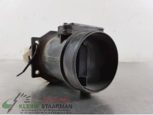 Usados Medidor de flujo de aire Nissan Primera (P11) 2.0 SRi 16V Precio de solicitud ofrecido por Kleine Staarman B.V. Autodemontage