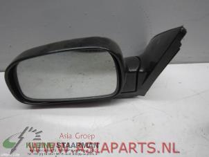 Used Wing mirror, left Hyundai Santa Fe I 2.7 V6 24V 4x4 Autom. Price on request offered by Kleine Staarman B.V. Autodemontage