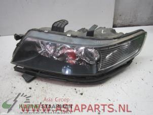 Używane Reflektor lewy Honda Accord (CL/CN) 2.4 i-VTEC 16V Cena na żądanie oferowane przez Kleine Staarman B.V. Autodemontage