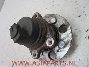 Used Rear hub Kia Rio II (DE) 1.4 16V Price on request offered by Kleine Staarman B.V. Autodemontage