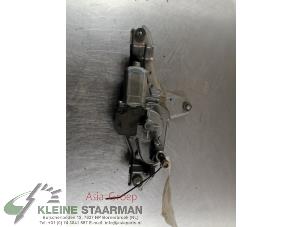 Used Rear wiper motor Toyota Corolla Wagon (E12) 1.6 16V VVT-i Price on request offered by Kleine Staarman B.V. Autodemontage