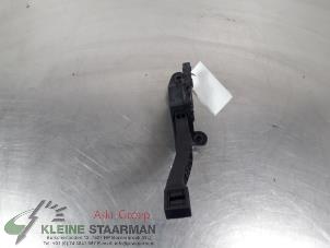 Used Throttle pedal position sensor Kia Cee'd (JDB5) 1.6 GDI 16V Price on request offered by Kleine Staarman B.V. Autodemontage