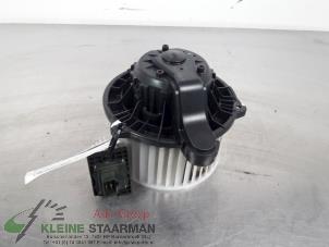 Used Heating and ventilation fan motor Kia Cee'd (JDB5) 1.6 GDI 16V Price on request offered by Kleine Staarman B.V. Autodemontage