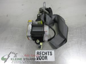 Usagé Ceinture de sécurité avant droite Suzuki Alto (RF410) 1.1 16V Prix sur demande proposé par Kleine Staarman B.V. Autodemontage