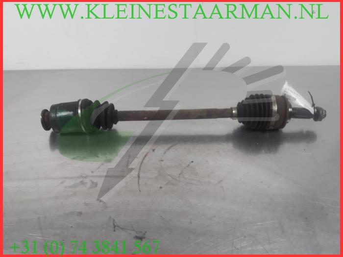Front drive shaft, right from a Subaru Legacy Wagon (BH) 2.5 16V 1999