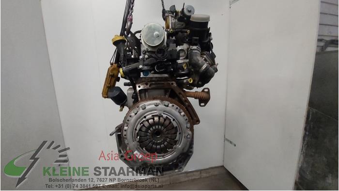 Motor de un Nissan NV 200 (M20M) 1.5 dCi 86 2015