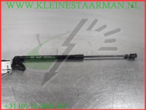 Used Rear gas strut, left Kia Rio III (UB) 1.2 CVVT 16V Price on request offered by Kleine Staarman B.V. Autodemontage