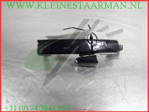 Used Rear door handle 4-door, right Nissan Qashqai (J10) 1.6 16V Price on request offered by Kleine Staarman B.V. Autodemontage