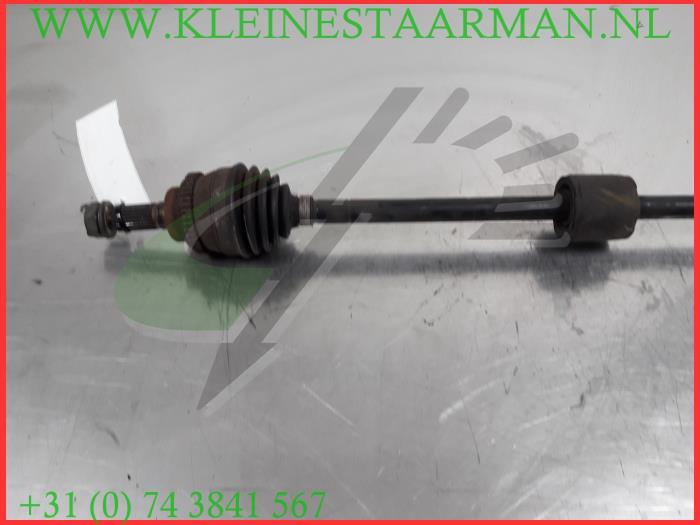 Front drive shaft, right from a Suzuki Wagon R+ 2004