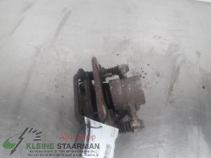 Used Rear brake calliper, right Toyota Avensis Wagon (T25/B1E) 1.8 16V VVT-i Price on request offered by Kleine Staarman B.V. Autodemontage